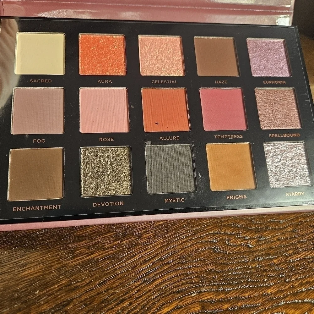 ACE BEAUTE Mystic Romance Smokey Eyeshadow palette.
